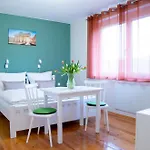 Panzió Goesselsdorfer Seeblick 3*