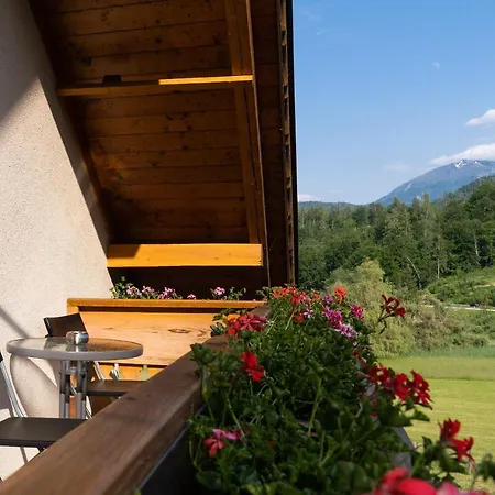 Goesselsdorfer Seeblick Bed & Breakfast 3*
