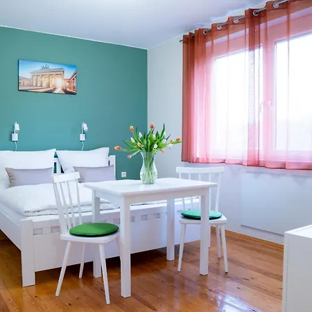 فندق مبيت وإفطار Goesselsdorfer Seeblick 3*