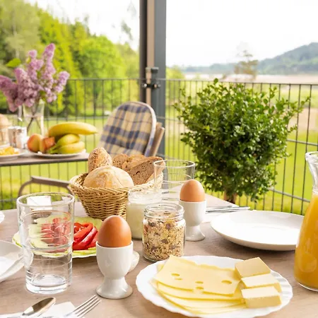 Goesselsdorfer Seeblick 3*